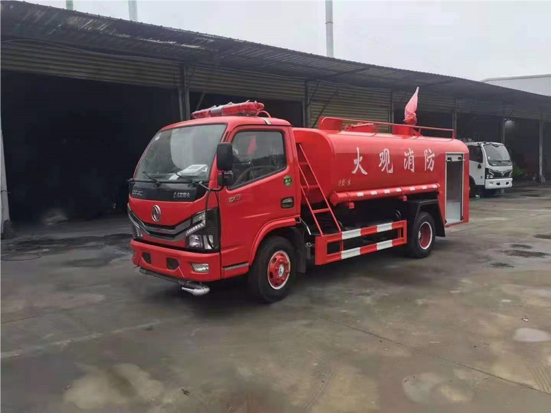 東風(fēng)4.0噸消防灑水車(chē)