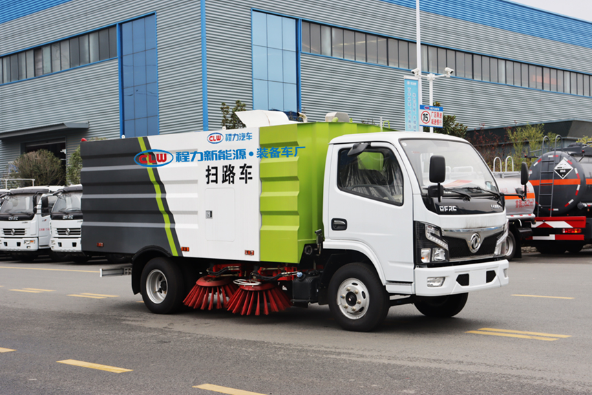 CL5070TSLE6小多利卡掃路車