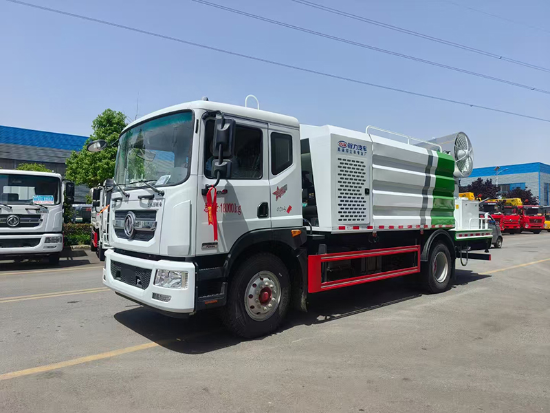 東風D9抑塵車4500軸距